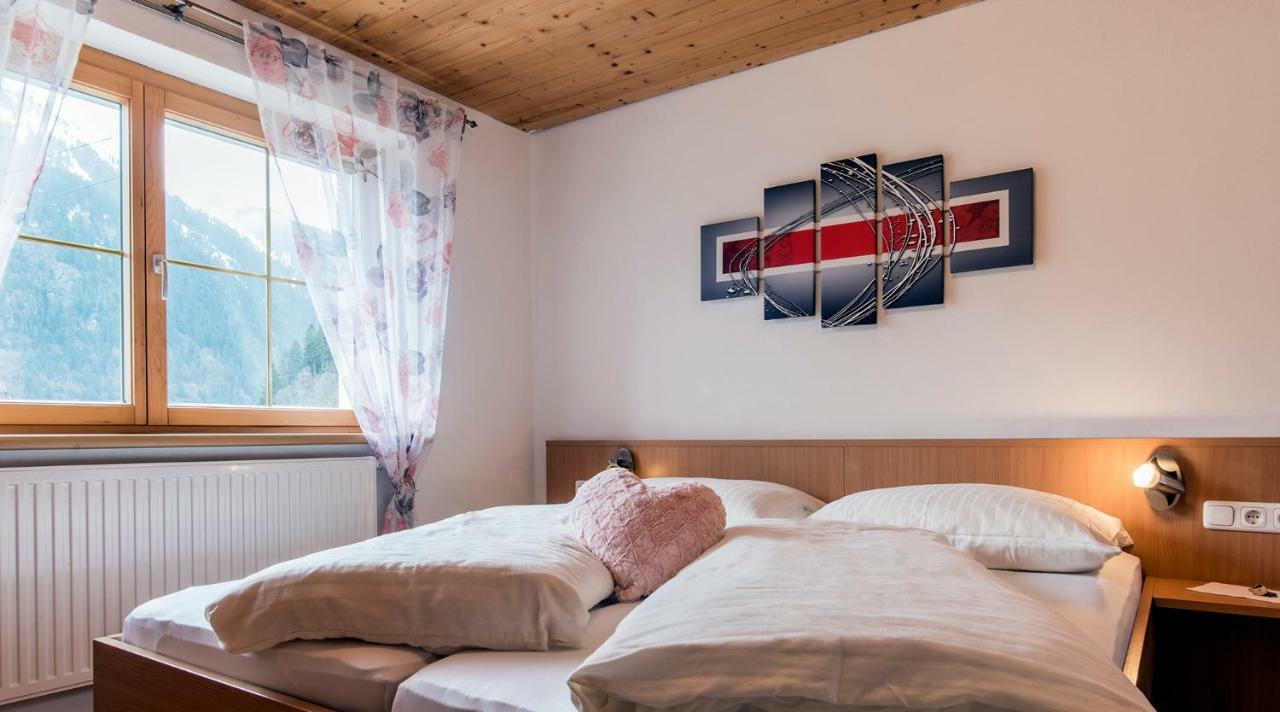 Haus Ambiatscha Apartment Sankt Gallenkirch Luaran gambar