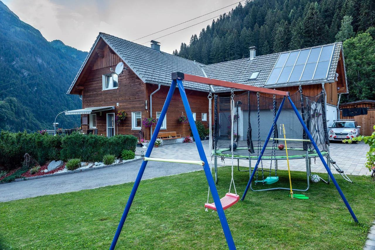 Haus Ambiatscha Apartment Sankt Gallenkirch Luaran gambar